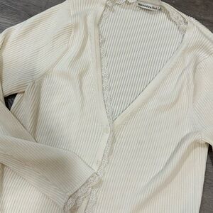 Abercrombie & Fitch Ivory Knit Cardigan